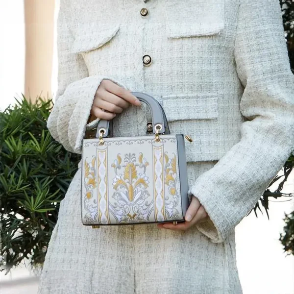 Women's Handbag with Hand-embroidered Blue and White Porcelain Patterns - Image 10